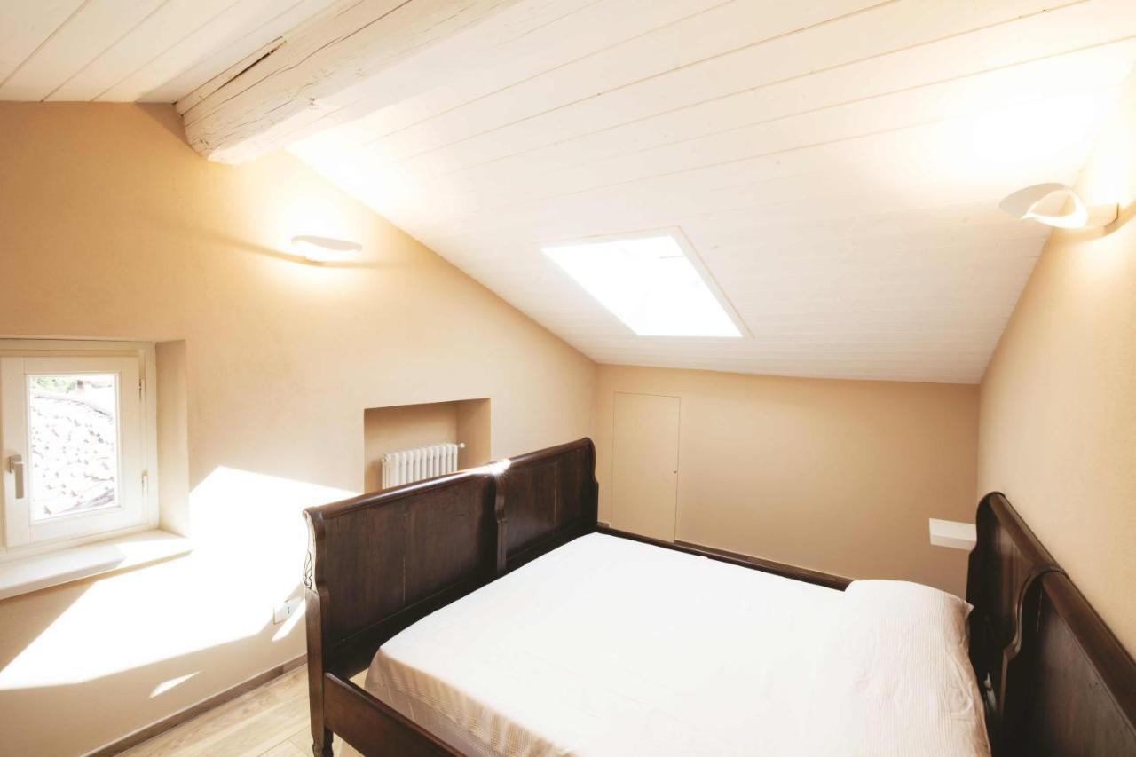 Dimora Della Rocca Bed & Breakfast Costigliole d'Asti Exterior photo